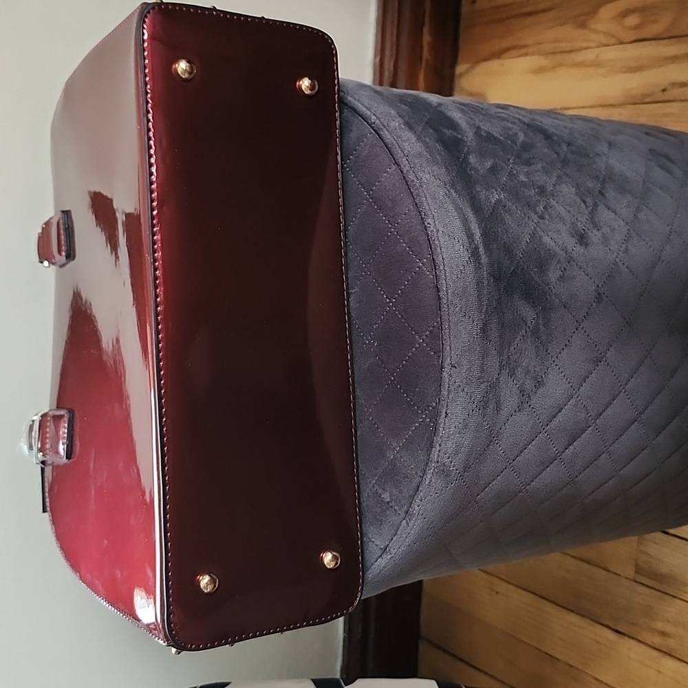 Handbag - Picture 4 of 9